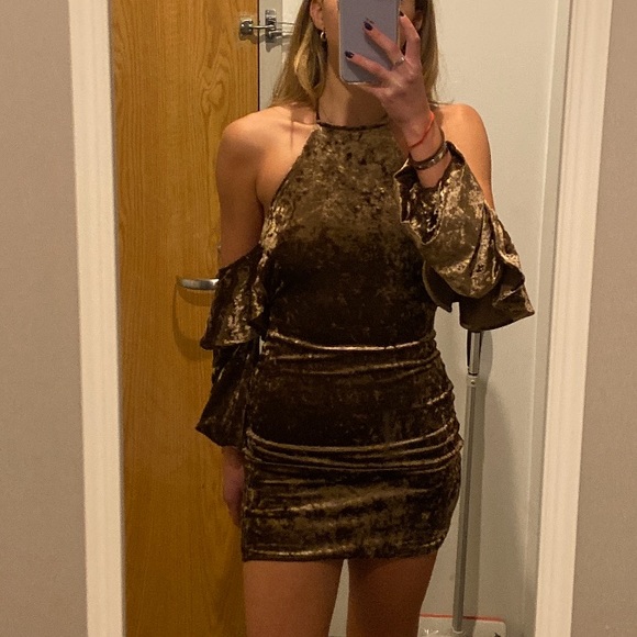 House of Harlow 1960 x Revolve Velvet Dress - Picture 4 of 4